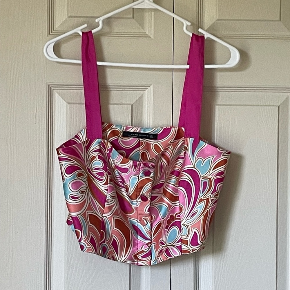 Zara woman S Bandeau top: FLAW noted. Pink and paisley print.